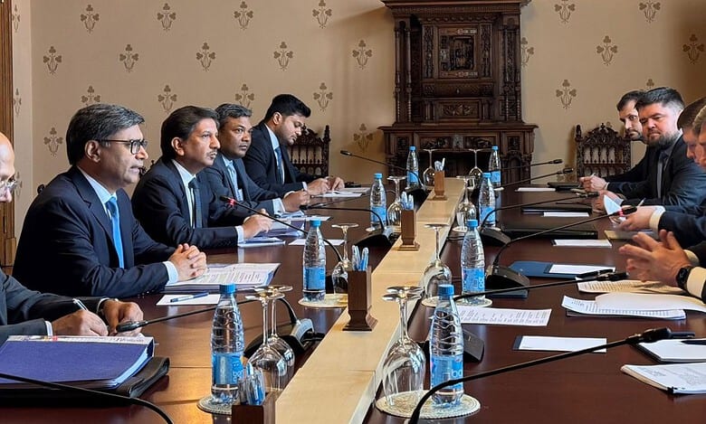 FS Misri with russian counterpart