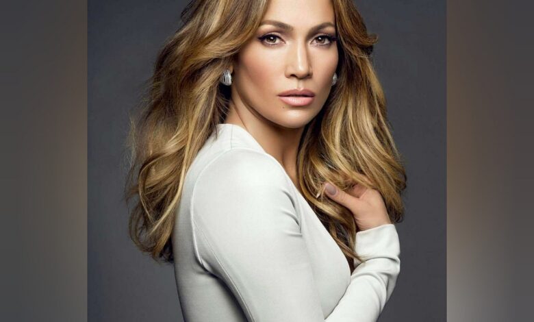 Jennifer Lopez returns to headline Formula 1 Grand Prix in Jeddah