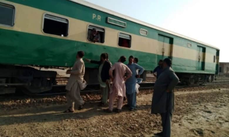 Pakistan Train