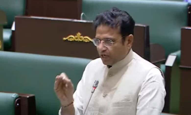 IT minister Sridhar Babu says slump in IT exports because of technology changing direction.