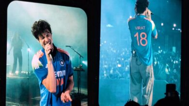 Shawn Mendes supports team India with Kohli’s jersey at Lollapalooza