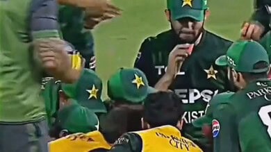 Pakistan cricket players break Ramzan fast on field, face trolls