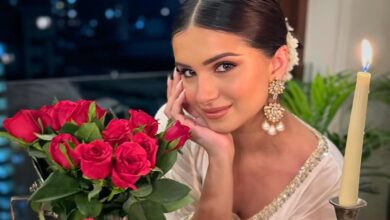 Tara Sutaria enjoys 'Seafood Saturday' at home