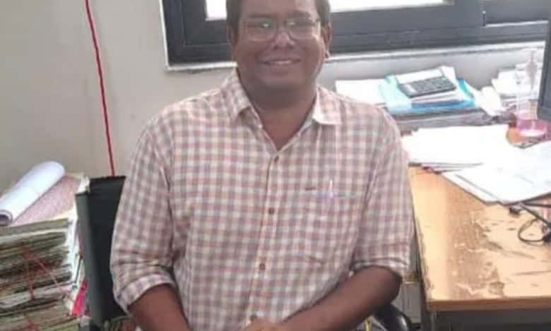 Arige Raghu Kumar, Senior Accountant at the District Treasury Office in Jagitial, who was caught red-handed by ACB officials
