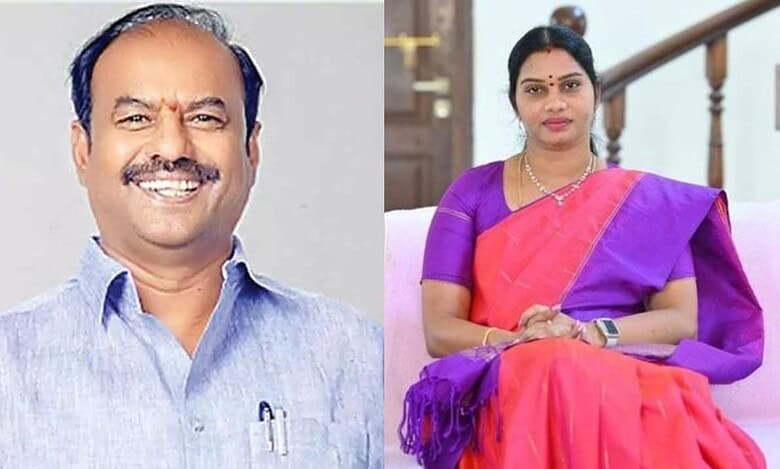 infighting in Gadwak Congress is out in the open during the awareness meeting on Bhu Bharathi Act held in Gadwal on Saturday, April 19.