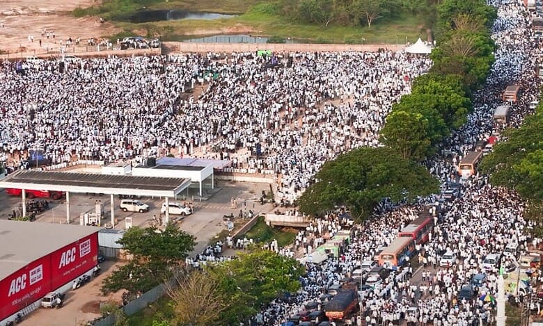 Massive protest in Mangaluru against Waqt Act