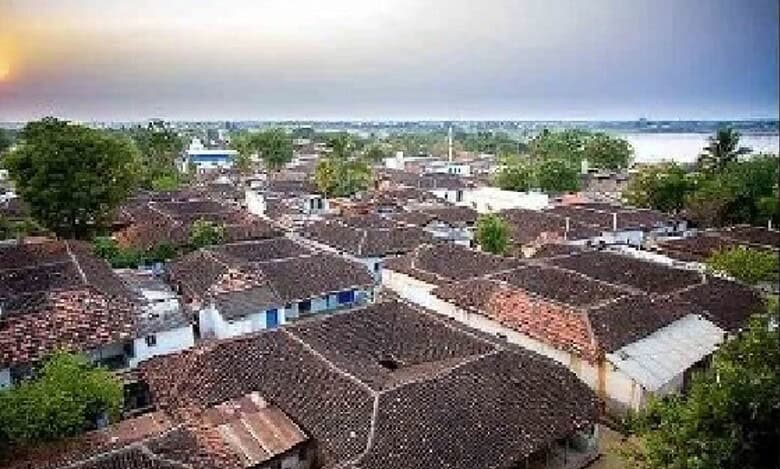 Miss World contestants to be taken on a tour to Pochampally village to experience Telangana's handloom expertise.