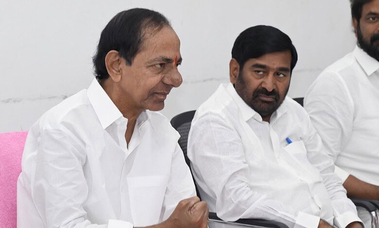 Kancha Gachibowli row: KCR backs protesting UoH students, slams Telangana govt