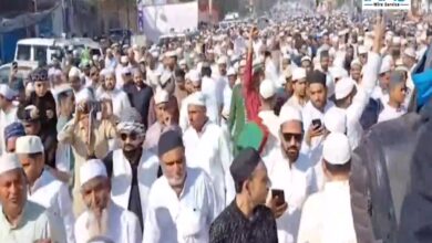 Several held for waving Palestinian flag after Eid prayers in UP