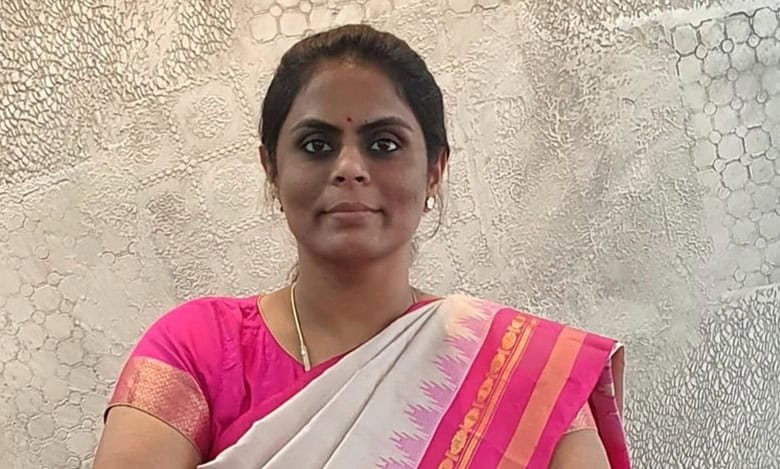 TGSWREIS secretary Alugu Varshini debunks false propaganda by middlemen on admissions and seats allotment to students.