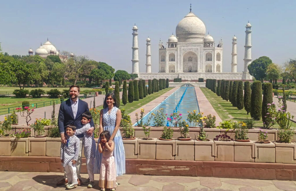 US Vice Presidents visits Taj Mahal with family