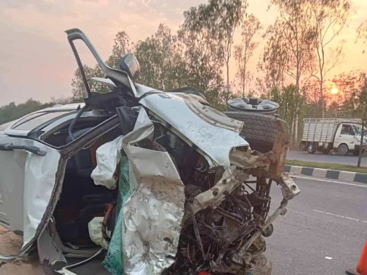 Two killed, several injured in road accident near Hyderabad