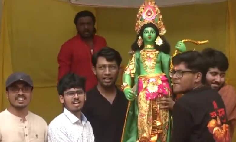 ABVP students celebrating Ram Navami in Jadavpur Universsity in Kolkata despite receiving no permission from college authorities