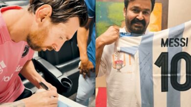 Mohanlal's heart skips a beat as he receives a jersey signed by Lionel Messi