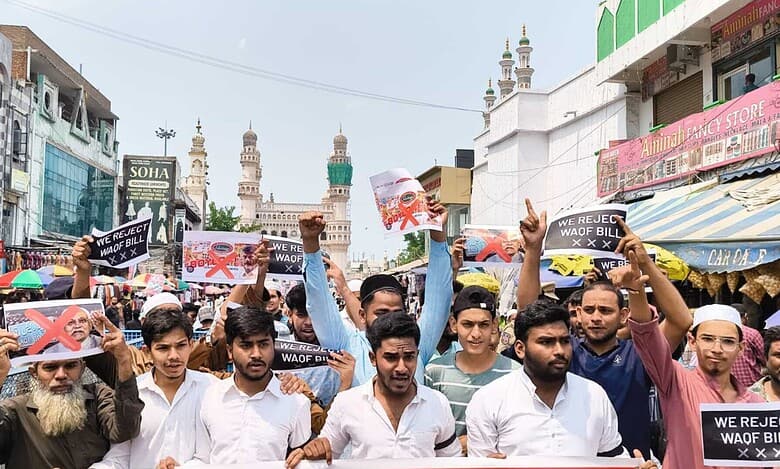 Protesters gathered near Makkah Masjid holding anti-Waqf Act placards during April 18 demonstration