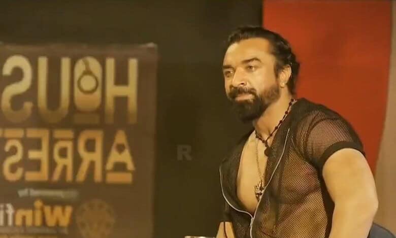 Ajaz Khan in show House Arrest