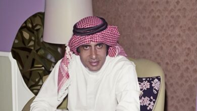 Throwback Photo: Amitabh In Dubai In 1983 (Reddit)