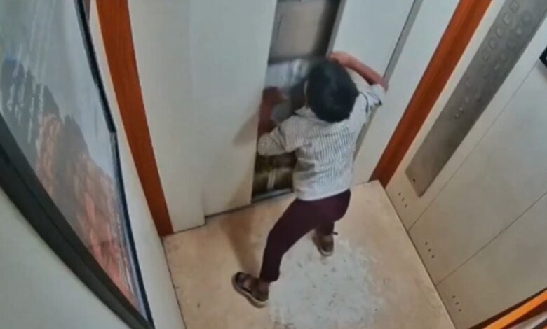 Boy seen attempting to forcefully open lift doors in Ghaziabad