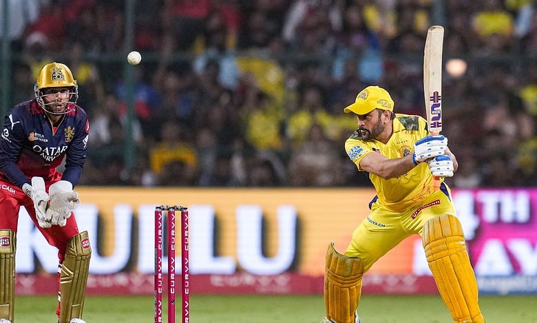 Dhoni takes blame on himself after CSK lose to RCB by 2 runs