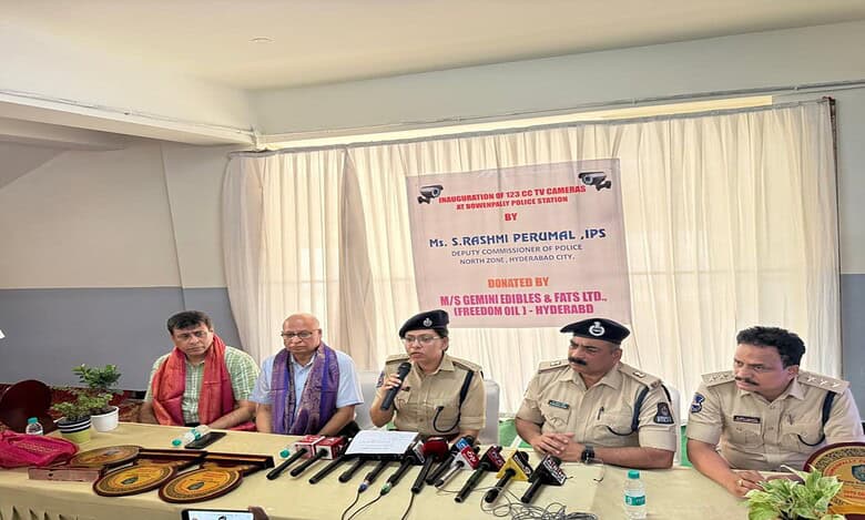 North Zone DCP at the inauguration of 120 CCT camera at the Bowenpally police station