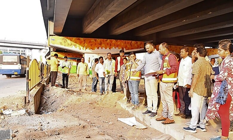GHMC chief inspects stormwater drain, development works in LB Nagar