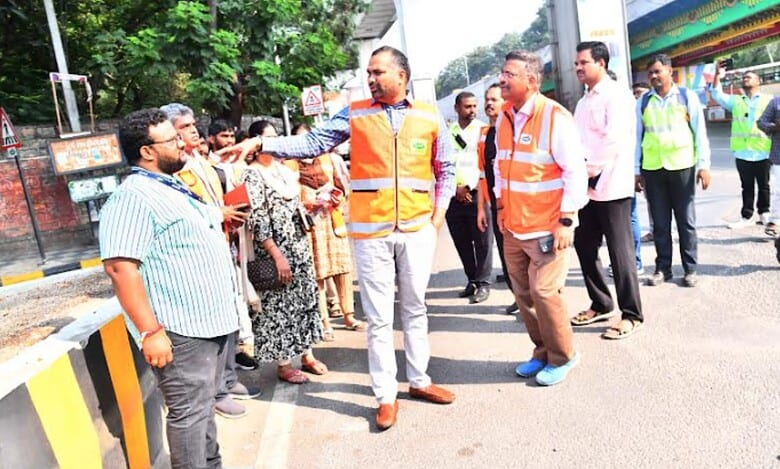 GHMC commissioner along with other officals inspected development projects in Secunderabad on May 12