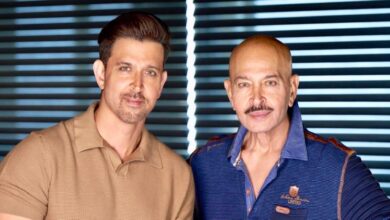 Father-son duo Hrithik & Rakesh Roshan