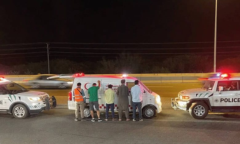 Saudi police arrest ambulance driver and four individuals for attempting to enter Makkah illegally during Haj 2025.