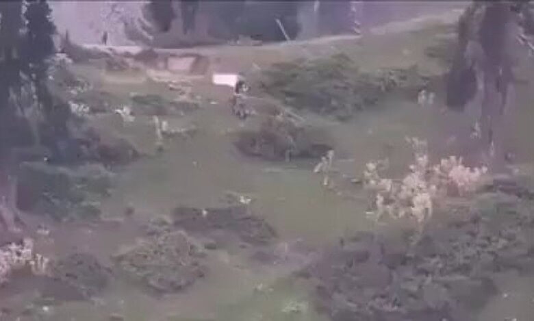 Pakistani soldiers wave white to retrieve bodies of personnel killed