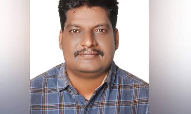 Portrait of Ankam Sudheer Kumar, a man from Nirmal district in Telangana, who is currently stranded in Saudi Arabia due to work and visa issues.