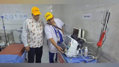 Indian Ambassador to Saudi Arabia, Suhel Khan, inspects medical equipment at a dispensary in Saudi Arabia as part of a review of facilities arranged for Indian Haj pilgrims.