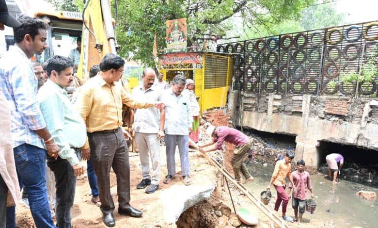 HYDRAA Chief Ranganath inspects chintal basti nala encroachment