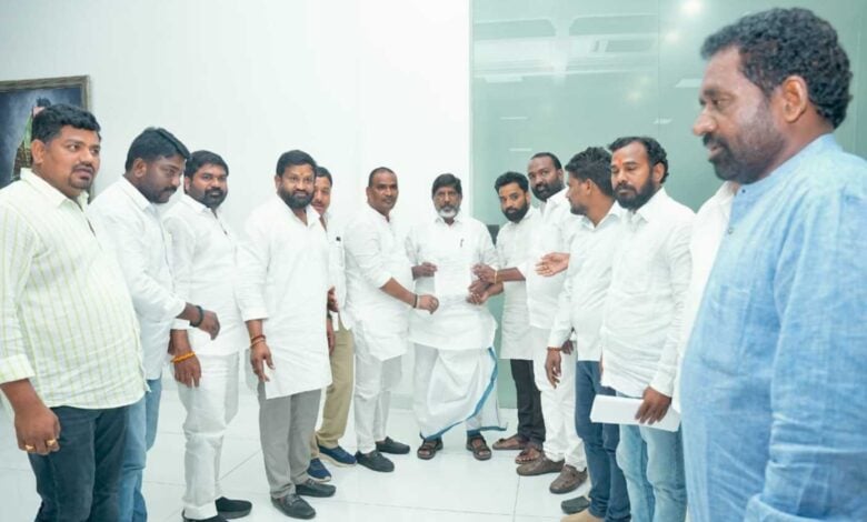 Golla, Kuruma communities demand representation in Telangana cabinet.