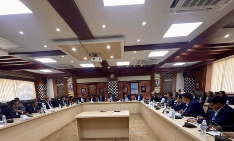 Nepal prepares rescue plan (1)