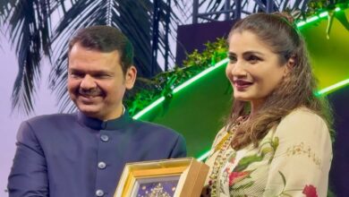 Raveena Tandon and Devendra Fadnavis