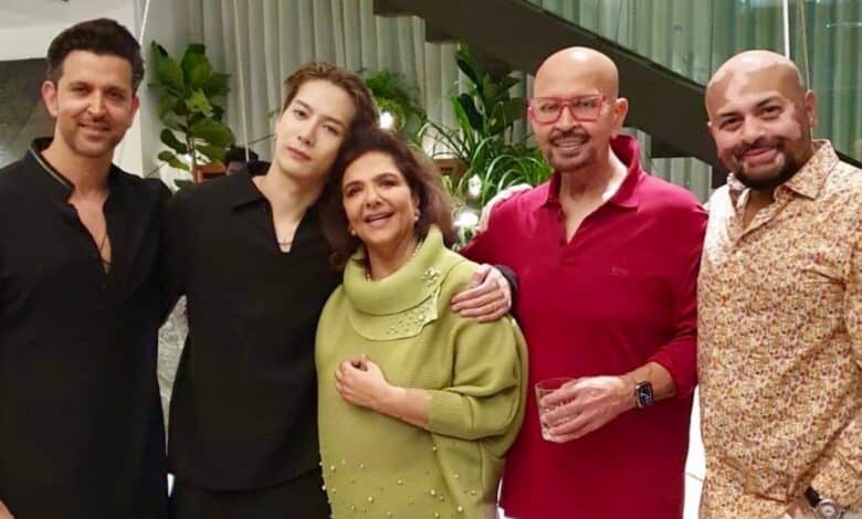 Hrithik, Rakesh Roshan 'welcome' K-pop idol Jackson Wang