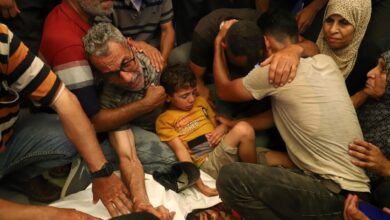 palestinians killed near aid distribution centre