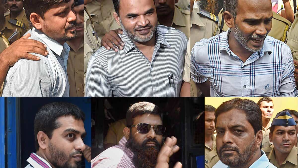 _Accused persons in 711, 2006 serial train blasts being taken to the Sessions court