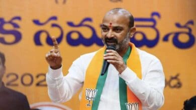 Bandi Sanjay warns BRS leaders of attack on Telangana Bhavan by BJYM workers, if their party workers attacked ABN Andhra Jyothi or any media office.
