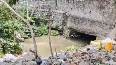 HYDRAA chief adresses flooding in Banjara Hills due to narrow drains during inspections