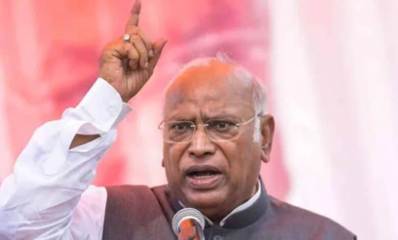 AICC president Mallikarju Kharge dares RSS and BJP to remove the words 'socialist' and 'secular' from the preamble of the Constitution of India.