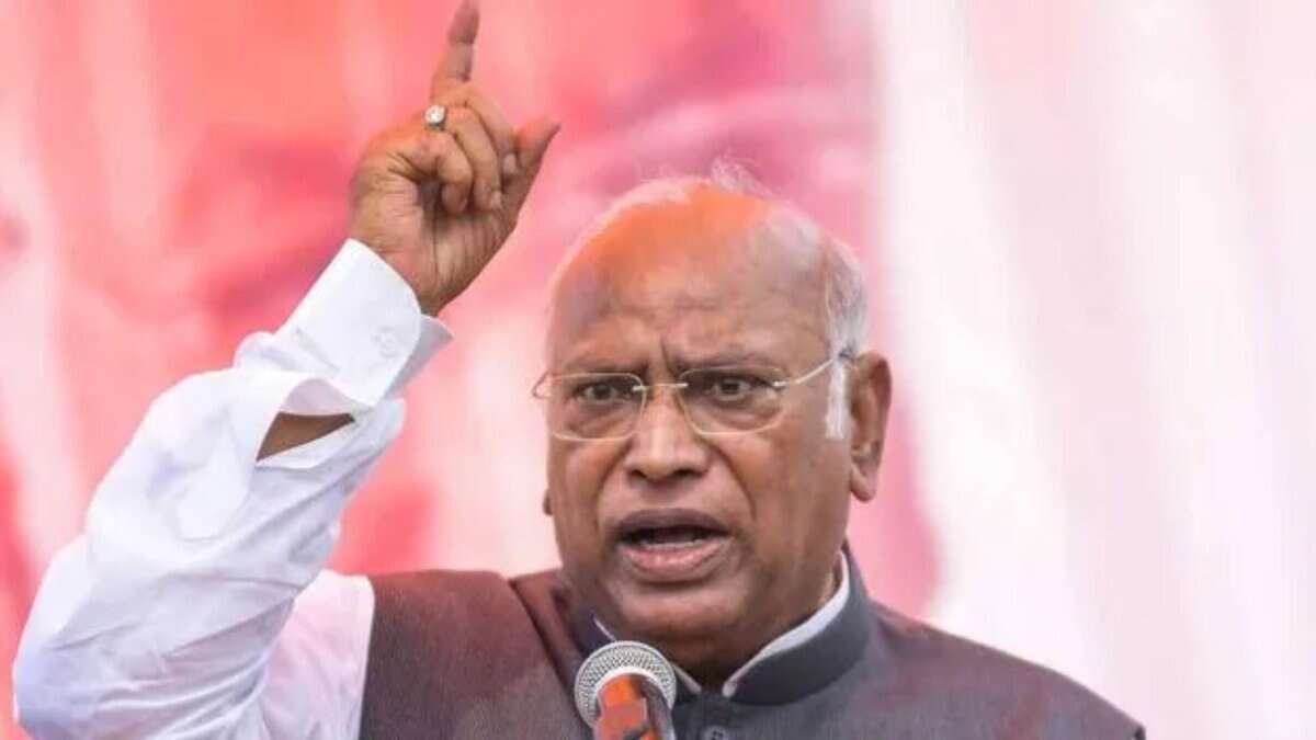 AICC president Mallikarju Kharge dares RSS and BJP to remove the words 'socialist' and 'secular' from the preamble of the Constitution of India.
