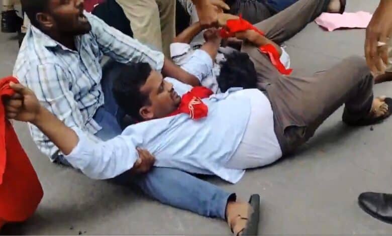 PDSU members being detained from Telangana CM's residence
