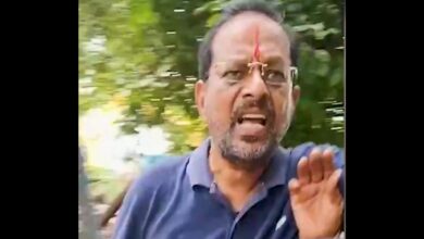 Man attacks town planning officials in Hyderabad