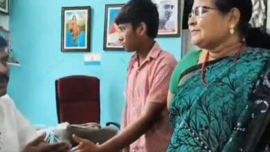 A parent express concern with the principal after his son was bitten by rat at a government school