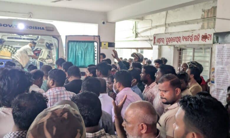 _The female student who immolated herself is being taken to the hospital in Odisha's Balasore district