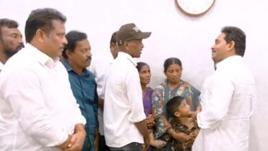 YSRCP chief and former AP CM Jagan Mohan Reddy, met the family of Cheeli Singaiah, who was crushed under his convoy.