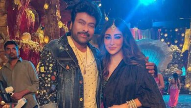 Chiranjeevi and Mouni Roy