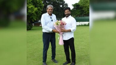 cricketer Kapil Dev meet Telangana CM Revanth Reddy