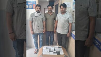 3 people arrested for selling counterfeit Apple products